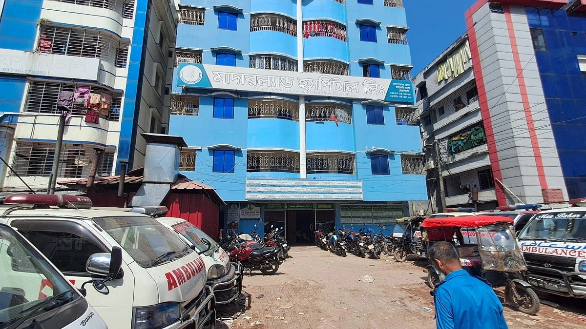 নোয়াখালীতে হাসপাতালের কক্ষ থেকে টাকা চুরির অভিযোগ