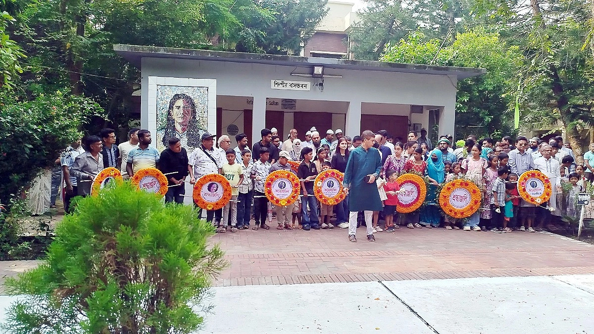মৃত্যুবার্ষিকীতে নানা আয়োজনে এস এম সুলতানকে স্মরণ