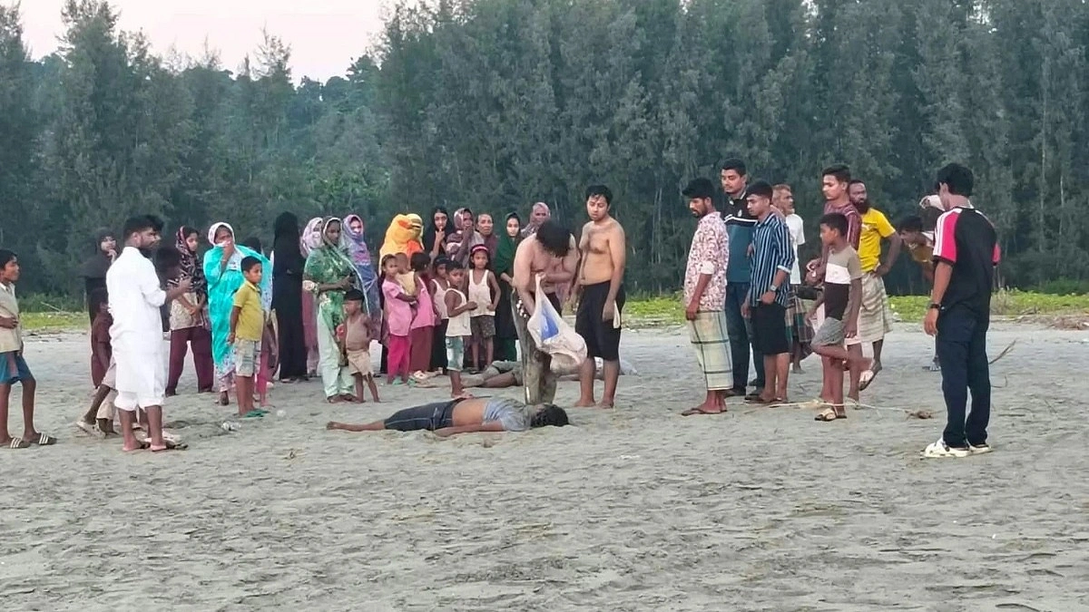 হিমছড়ি সৈকতে ডুবে তিন পর্যটকের মৃত্যু, নিখোঁজ ২