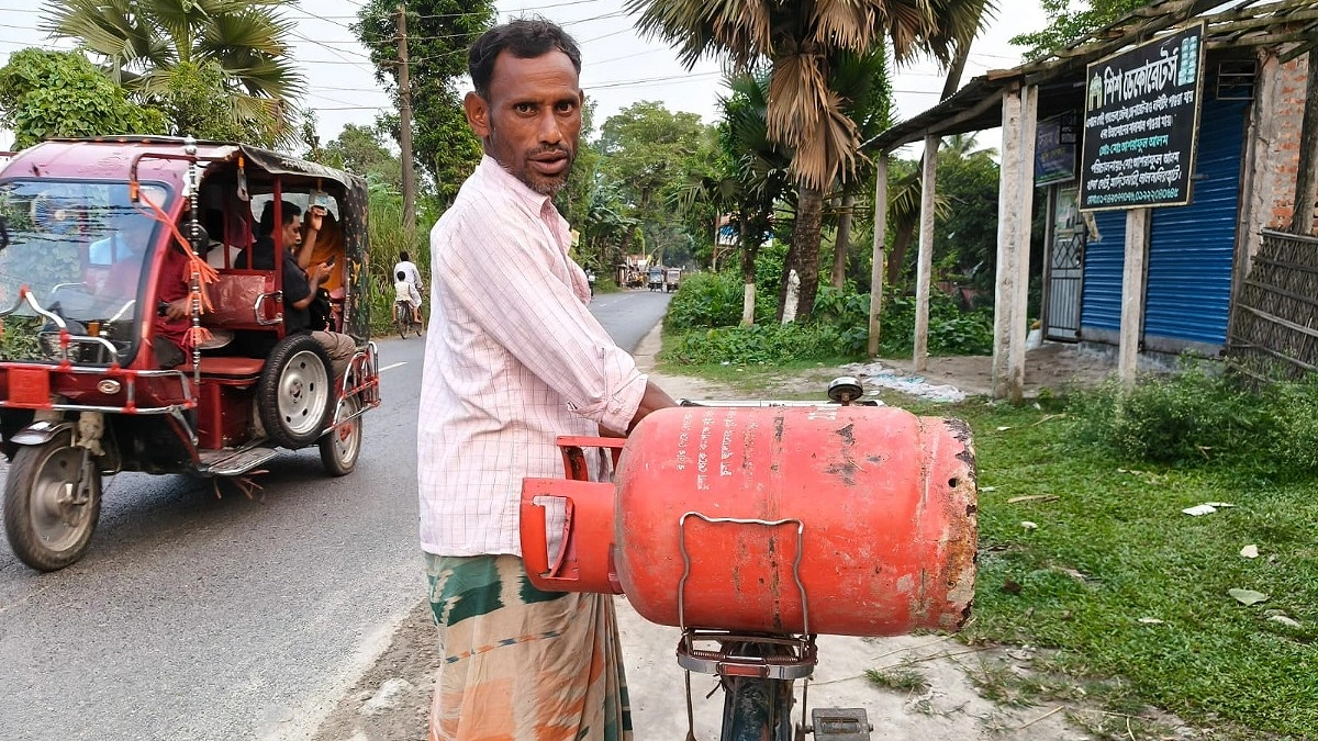 এলপিজির দাম বৃদ্ধি, সংকটে বিক্রি বন্ধ!