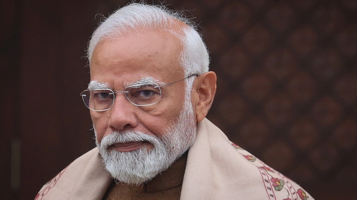 ঝড়ের মুখে মোদি, ২৫ বছরের ক্ষমতার মুকুটে সংকটের ছায়া?