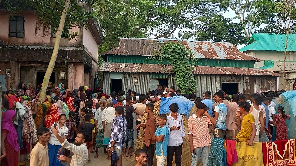 ক্যান্সার আক্রান্ত বাবাকে গলা কেটে হত্যার অভিযোগ