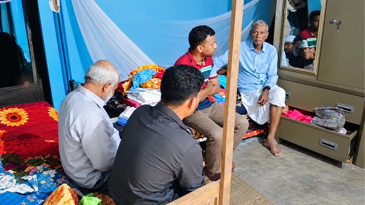 রাজনগরে সাবেক শিক্ষকের বাড়িতে ডাকাতি, স্বর্ণালংকার-নগদ টাকা লুট