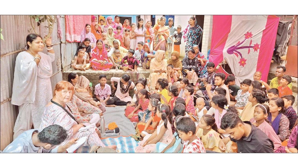 শিশুদের সংগীত শিক্ষায় উয়েরার গুরুগৃহ