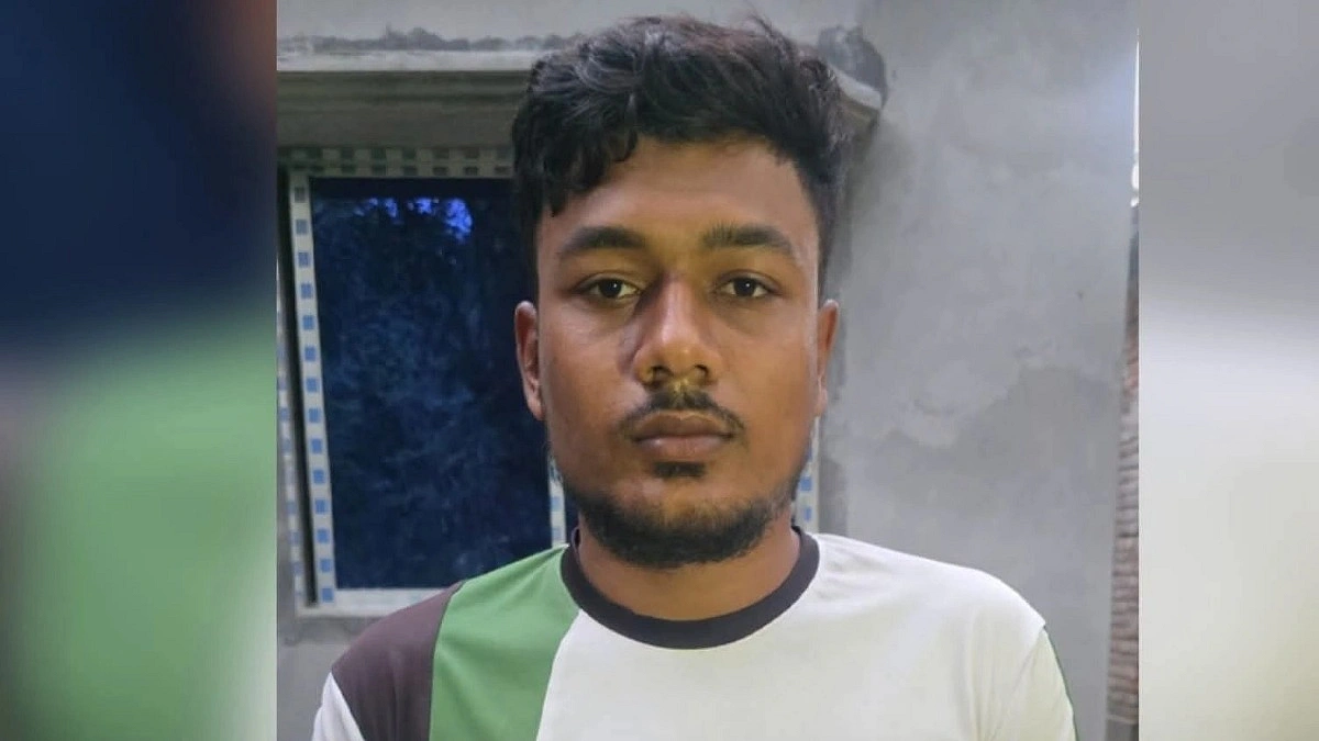 প্রধানমন্ত্রীর রাজশাহী সফরে ফেসবুকে ‘হুমকি’, বাবা-ছেলে ডিবি হেফাজতে