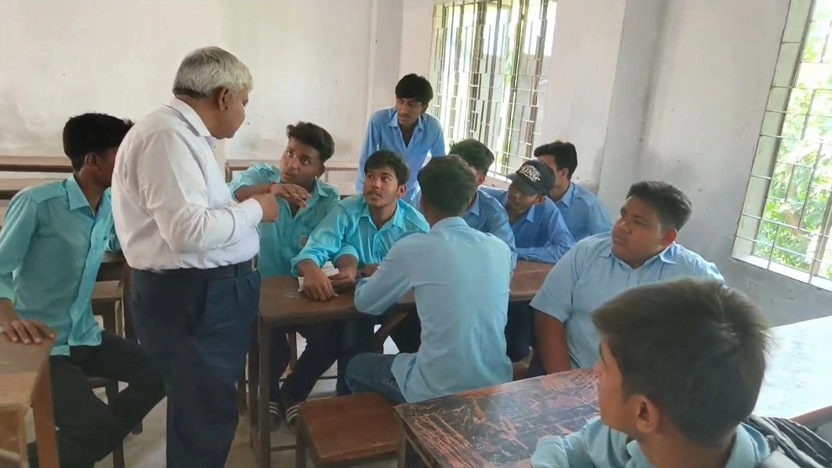 অনুষ্ঠানে ‘জয় বাংলা’ স্লোগান, আটকের পর ২২ শিক্ষার্থীকে মুচলেকায় মুক্তি