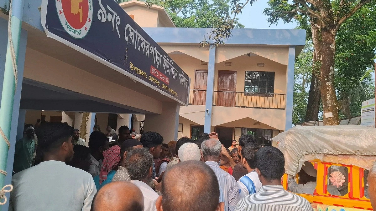 সার না পেয়ে কৃষকদের হট্টগোল, আহত ৩