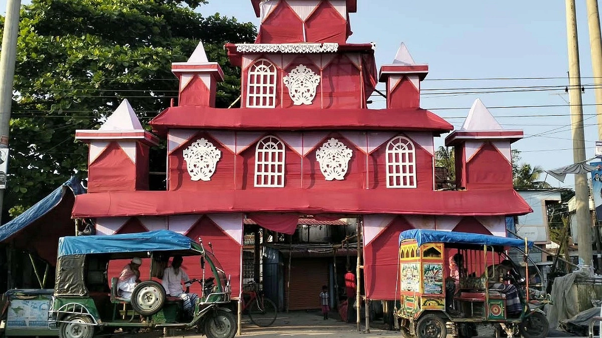 মণ্ডপে মণ্ডপে পূজা শুরুর প্রস্তুতি