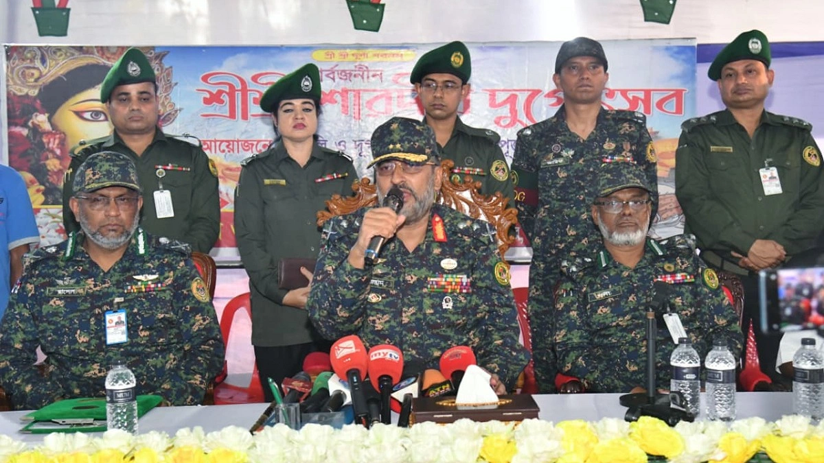 গুজব ও বিশৃঙ্খলা রোধে ঐক্যবদ্ধ প্রতিরোধের আহ্বান আনসার-ভিডিপি মহাপরিচালকের