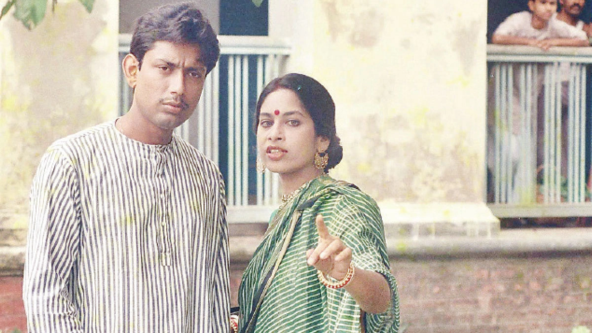 টিভি নাটক ‘নষ্টনীড়’-এ আফজাল হোসেনের সঙ্গে