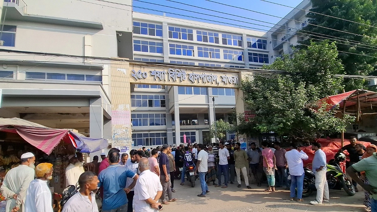 মাগুরায় ‘বিষাক্ত মদপানে’ দুই যুবকের মৃত্যু