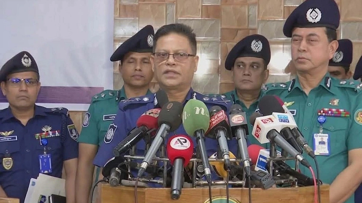 বল প্রয়োগ করলে বলে ফ্যাসিবাদী, না করলে বলে দুর্বল : আইজিপি