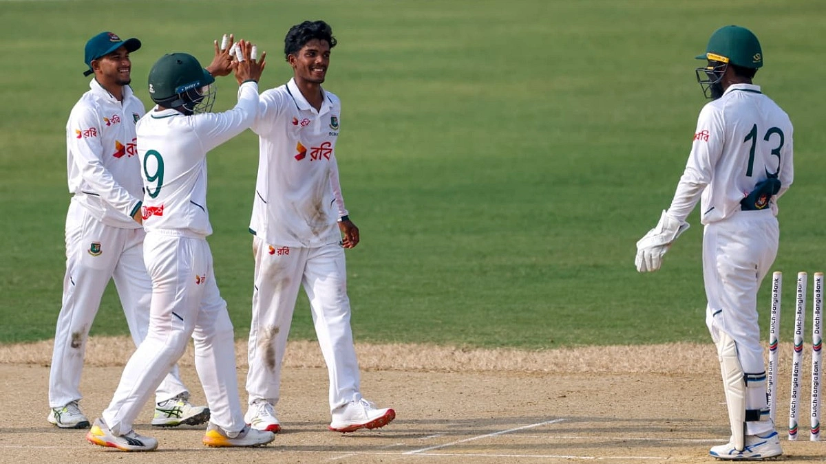 প্রস্তুতি ম্যাচে হোসাইনের লেগ স্পিন চমক