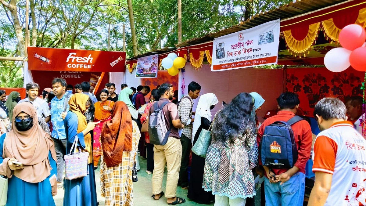 কুমিল্লা বিশ্ববিদ্যালয় ও ভিক্টোরিয়া কলেজে অনুষ্ঠিত হলো ‘চিঠি উৎসব’