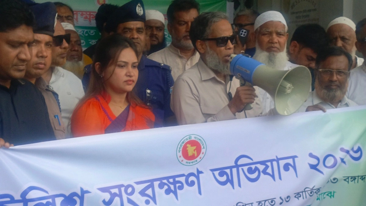 গজারিয়ায় ৯০০ জেলে পরিবার পাচ্ছে ২৫ কেজি করে ভিজিএফের চাল