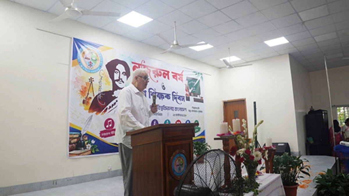 ‘নজরুলের আদর্শ জাতির পথপ্রদর্শক হয়ে থাকবে’– নটর ডেম বিশ্ববিদ্যালয়ে বক্তারা