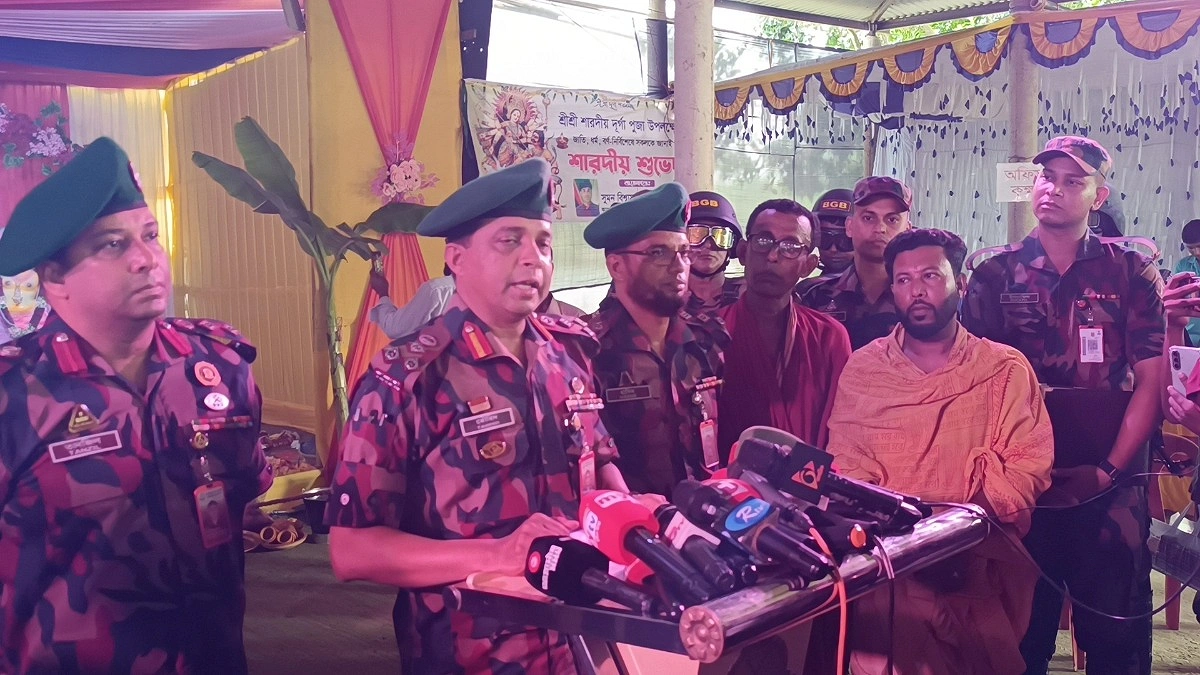 মাধবপুরে পূজামণ্ডপের নিরাপত্তায় ৩৪ প্লাটুন বিজিবি