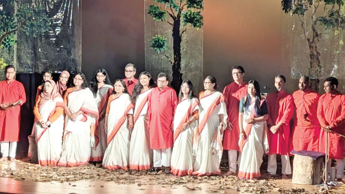 রাজধানীতে নানা আয়োজনে স্মরণ করা হলো জীবনানন্দ দাশকে