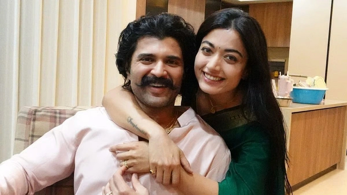 শুটিংয়ের প্রথম দিনই বিজয়ের কথায় কাঁদেন রাশমিকা