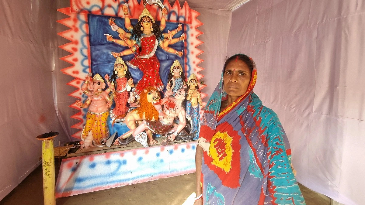 ফুলবাড়িয়ায় যে মন্দিরের প্রতিমা বিসর্জন হয়নি