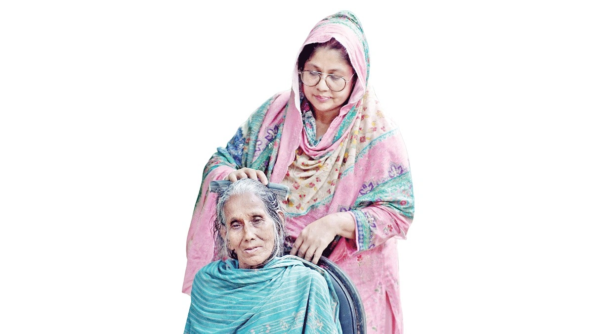 ‘রাজেকা মোর মাও-বাপ’