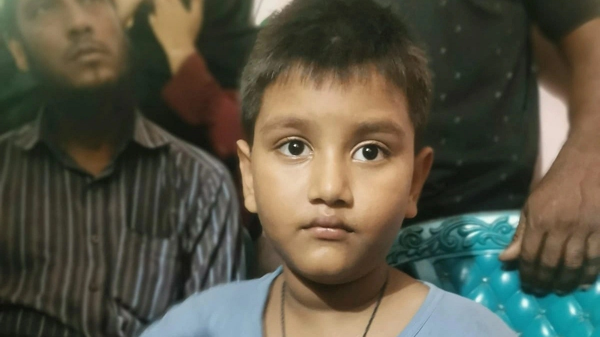 শিশুকে মারধরের পর পানিতে চুবিয়ে হত্যাচেষ্টার অভিযোগ