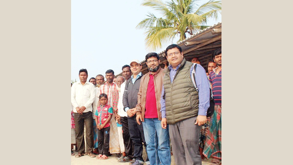 উপকূলীয় এলাকার জীবন ও জীবিকা নিয়ে গবেষণা করেন ড. নাসিফ