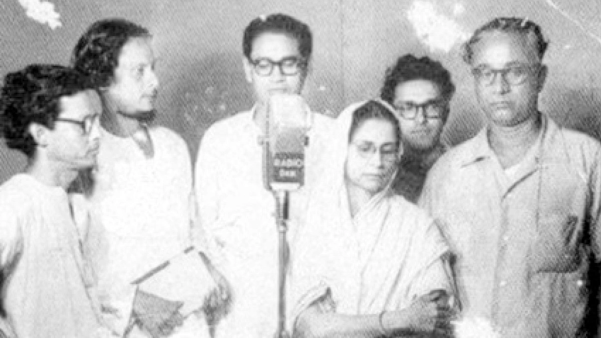 আঁধারের মাঝি থেকে ভোরের পাঞ্জেরী