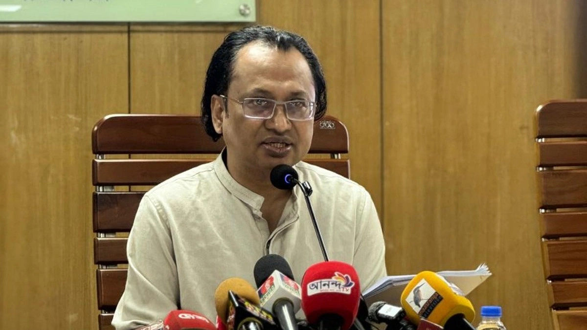 ড. ইউনূসকে হেনস্থা ‘আনচ্যালেঞ্জড’ যাবে না: উপদেষ্টা জাহেদ