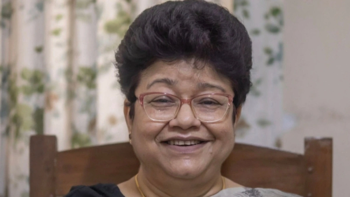 নিকাব পরা ছাত্রীকে ‘সন্ত্রাসী’ আখ্যা, ঢাবি শিক্ষিকাকে দায়িত্ব থেকে অব্যাহতি