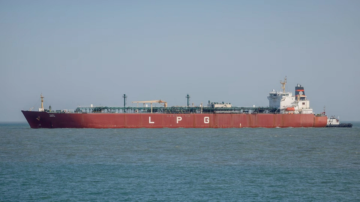 যুক্তরাষ্ট্রের নৌ-অবরোধের মধ্যেও জ্বালানি রপ্তানি করতে পেরেছে ইরান