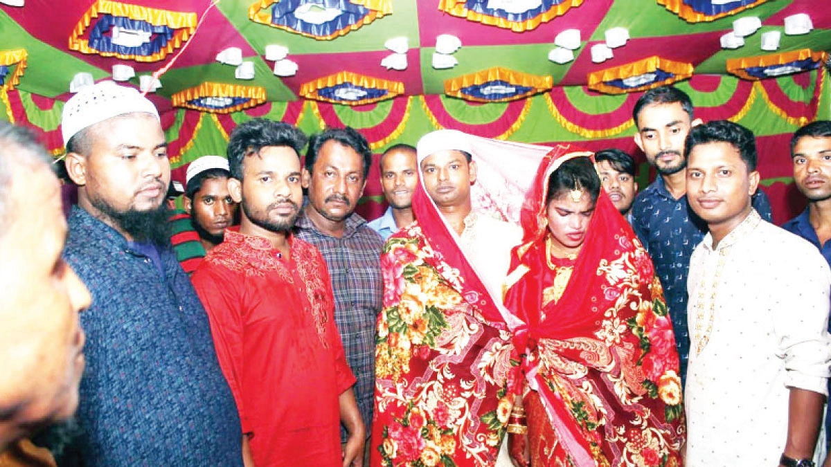 কন্যাদায়গ্রস্তদের পাশে সোহেল রানা
