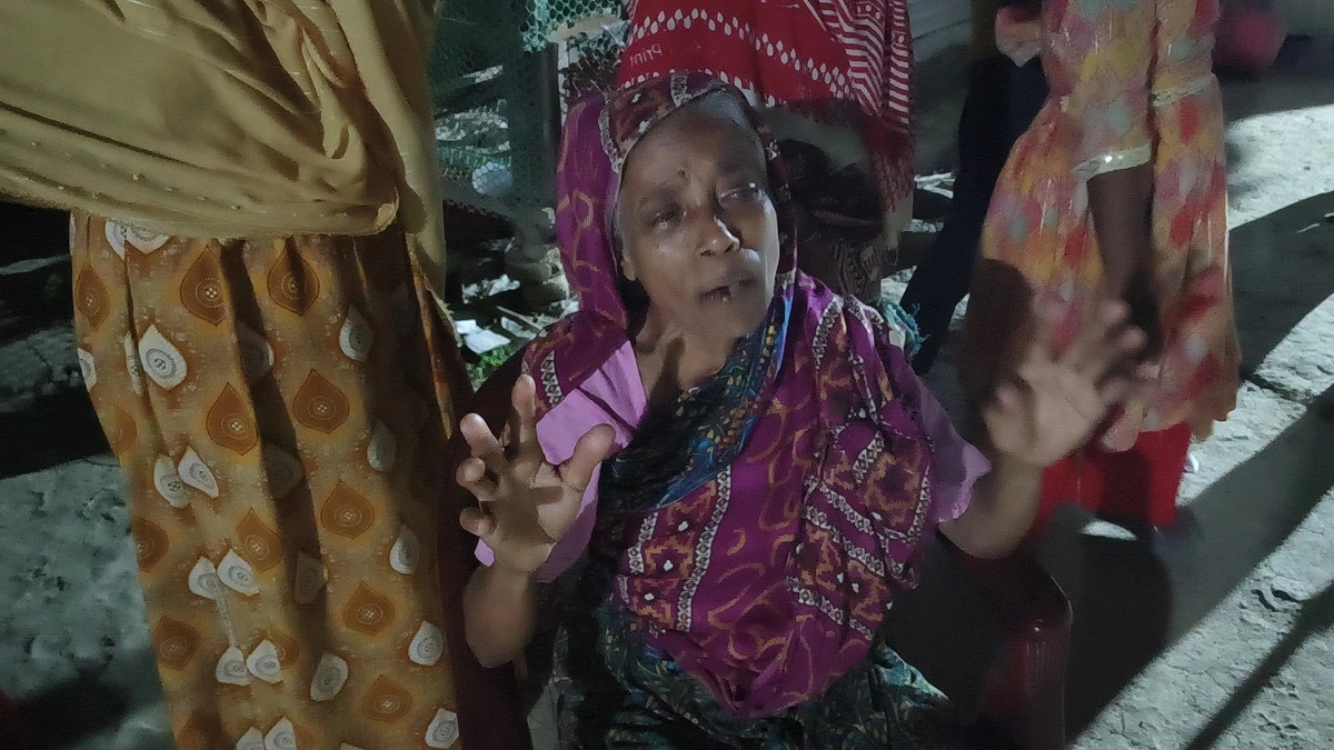 ‘অল্প বয়সে মেয়েটা বিধবা হলো, সংসার চলবে কীভাবে’
