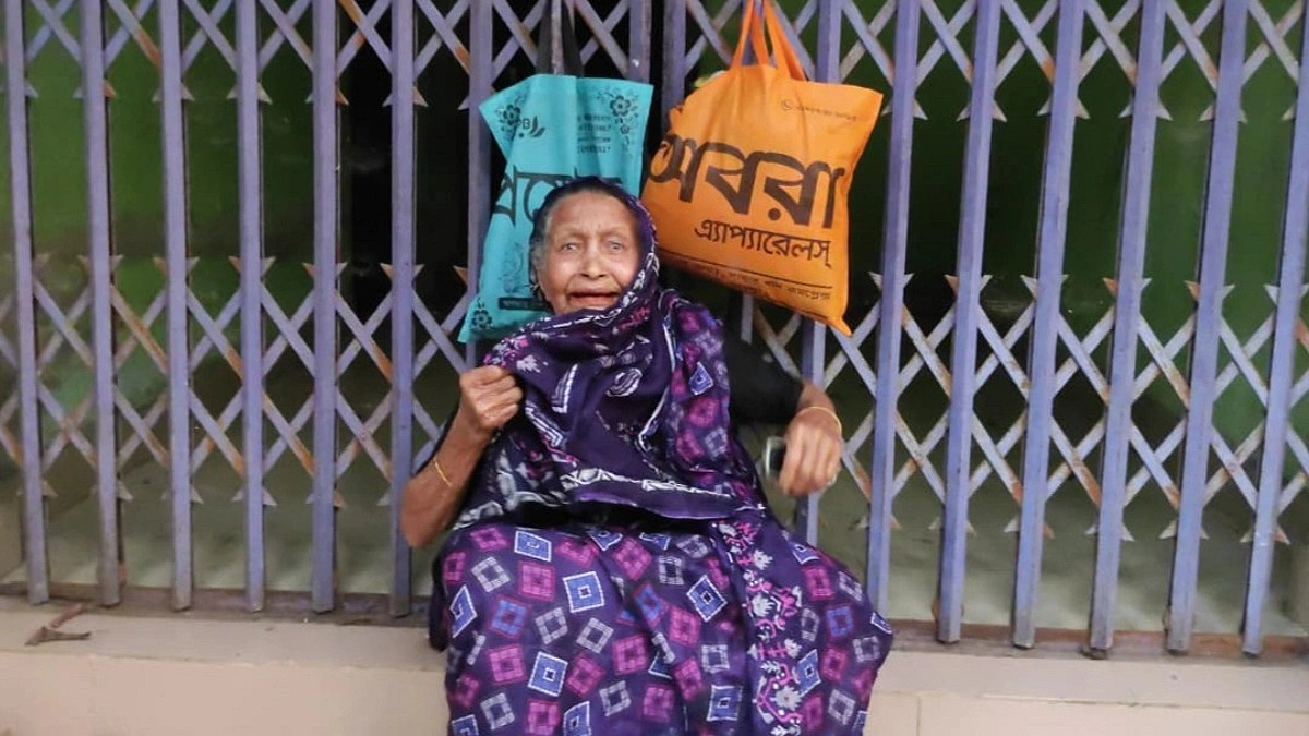 প্রবাসী ছেলেদের কারও ঘরে ঠাঁই পাননি ৮৫ বছরের জয়নব ভানু