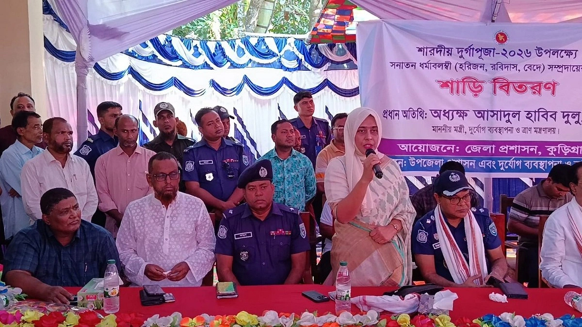 দেড় মিনিটের বক্তব্যে মন্ত্রীকে ২৫ বার ‘স্যার’ সম্বোধন, আলোচনায় ইউএনও