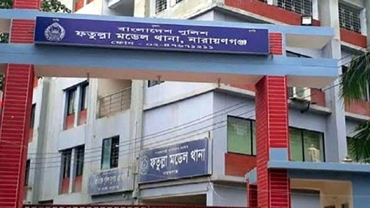 ঝোপের মধ্যে পড়ে ছিল তরুণীর হাত-পা বাঁধা বস্তাবন্দি মরদেহ