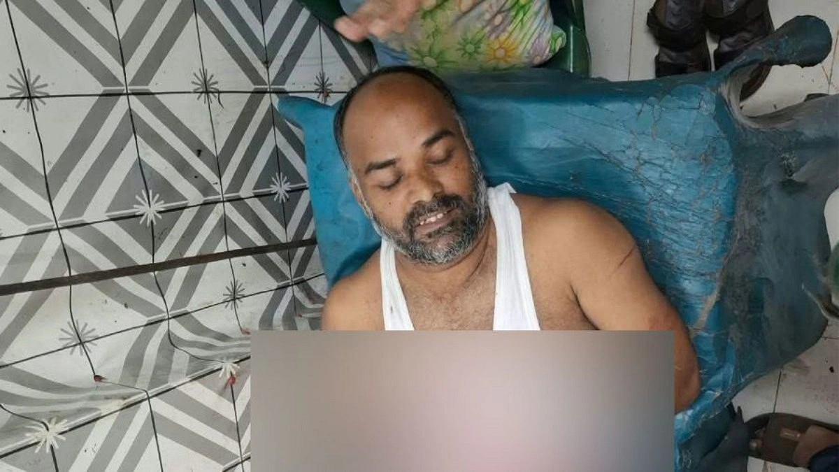 পুলিশ পরিদর্শককে কুপিয়ে মোবাইল, টাকা নিয়ে গেল ছিনতাইকারী