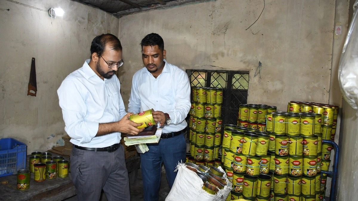 দুধ ছাড়াই তৈরি হচ্ছিল ‘ঘি’, ২ লাখ টাকা জরিমানা