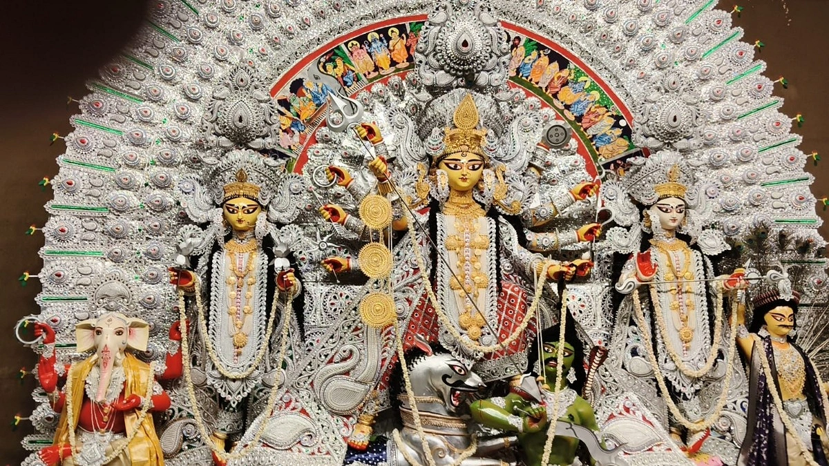 দিল্লির চিত্তরঞ্জন পার্কে রাত ১০টাতেই পুজা বন্ধের নির্দেশ