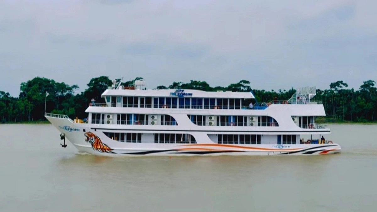 কটকায় পর্যটকবাহী জাহাজে ডাকাতির চেষ্টা, বনরক্ষীদের গুলিতে পিছু হটল দস্যুরা