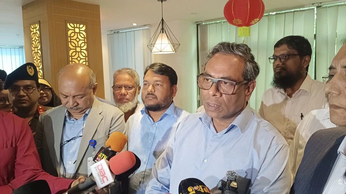 স্বাস্থ্য খাতে ৪০ শতাংশ পদ শূন্য, ৫ হাজার চিকিৎসক নিয়োগের উদ্যোগ