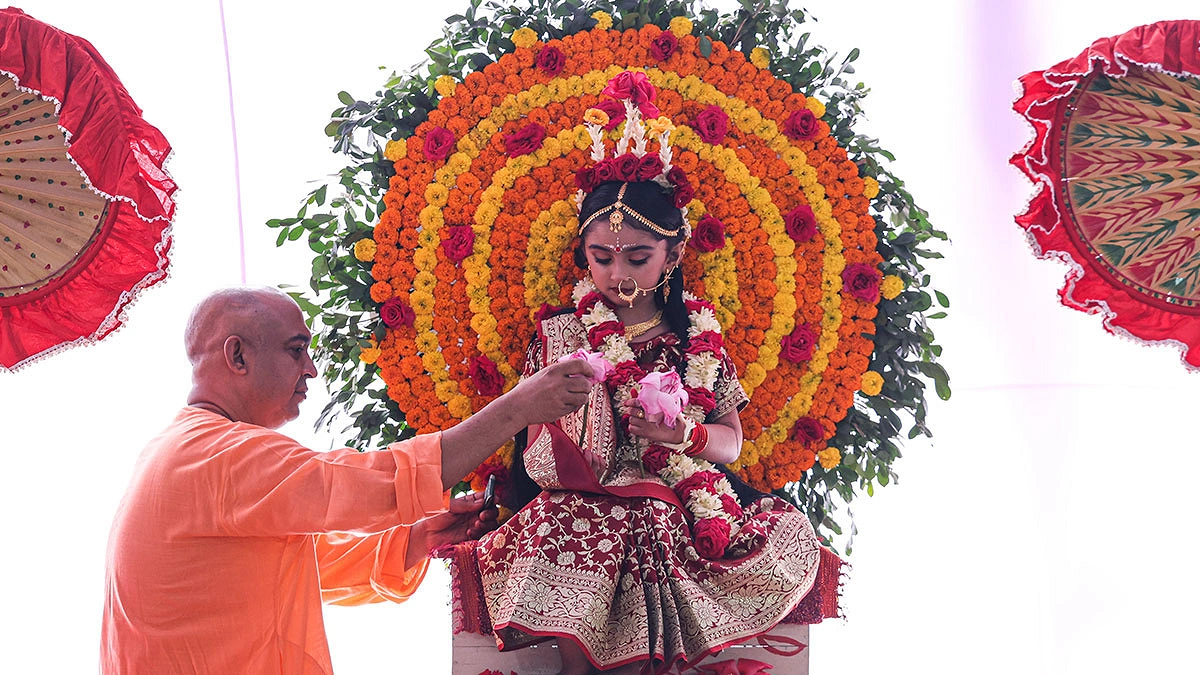 কুমারী পূজায় নারীশক্তির আরাধনা