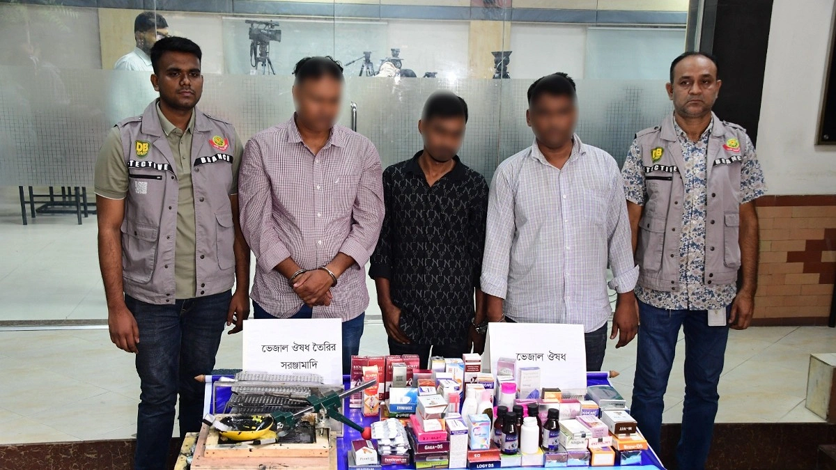 কোটি টাকার নকল ওষুধ জব্দের পর এখন চিকিৎসকদের খোঁজে ডিবি