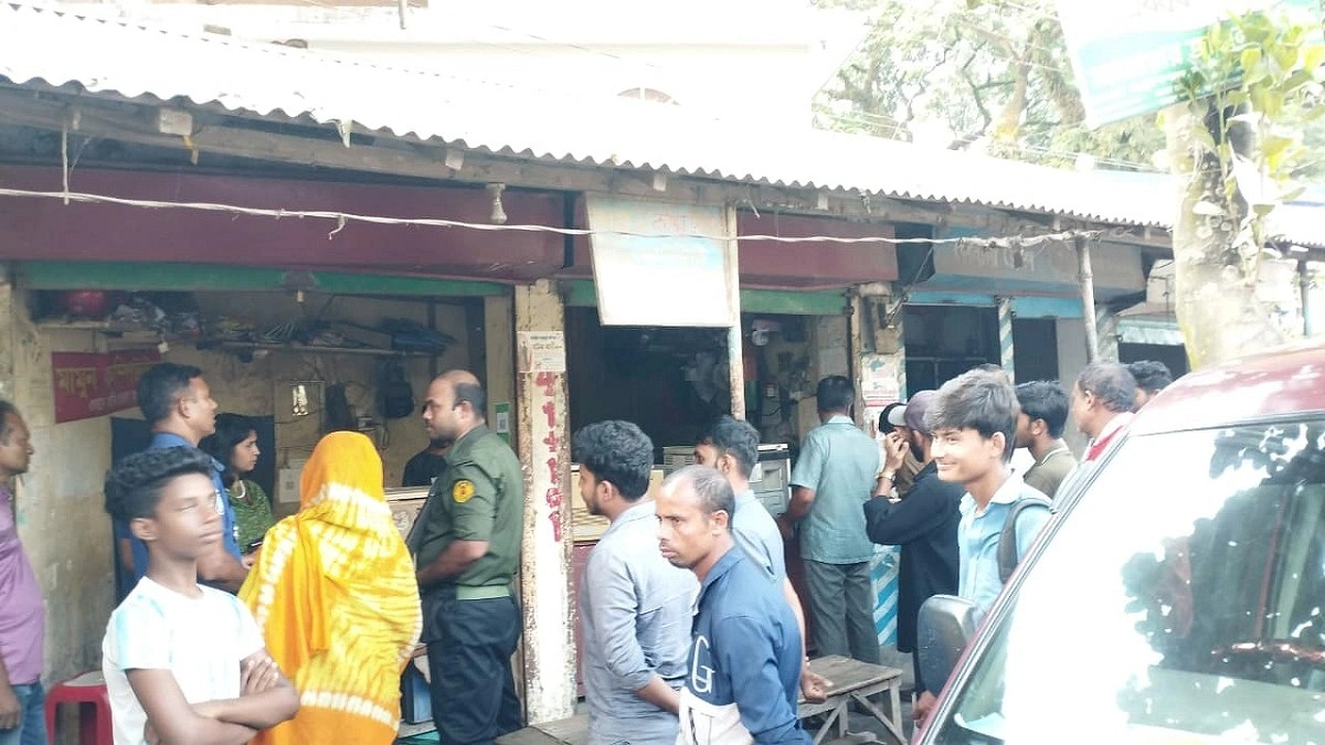 নান্দাইলের দোকানে তৈরি করা হতো ভুয়া এনআইডি
