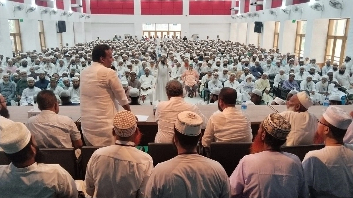 মাদকের বিরুদ্ধে সামাজিক আন্দোলনে আলেমদের এগিয়ে আসার আহ্বান নৌ প্রতিমন্ত্রীর