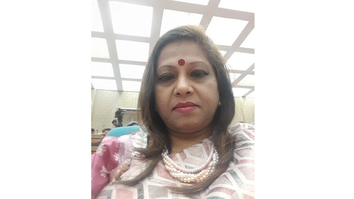 জুলাই অভ্যুত্থানে বিতর্কিত ভূমিকা: সাময়িক বরখাস্ত ঢাবি অধ্যাপক জিনাত হুদা