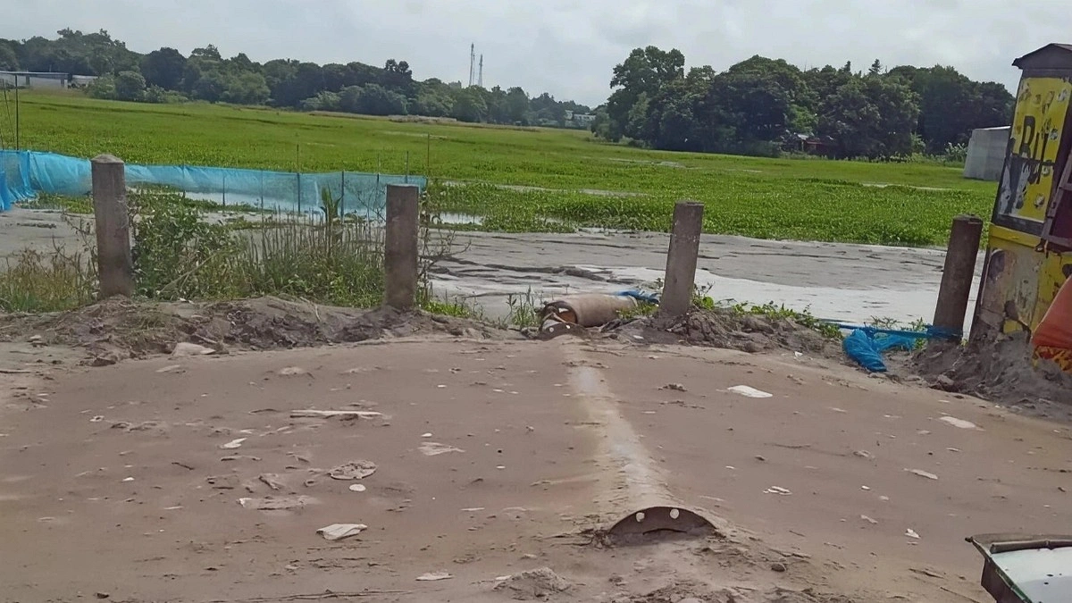 ফসলি জমিতে বালু ভরাট, ২ লাখ টাকা জরিমানা