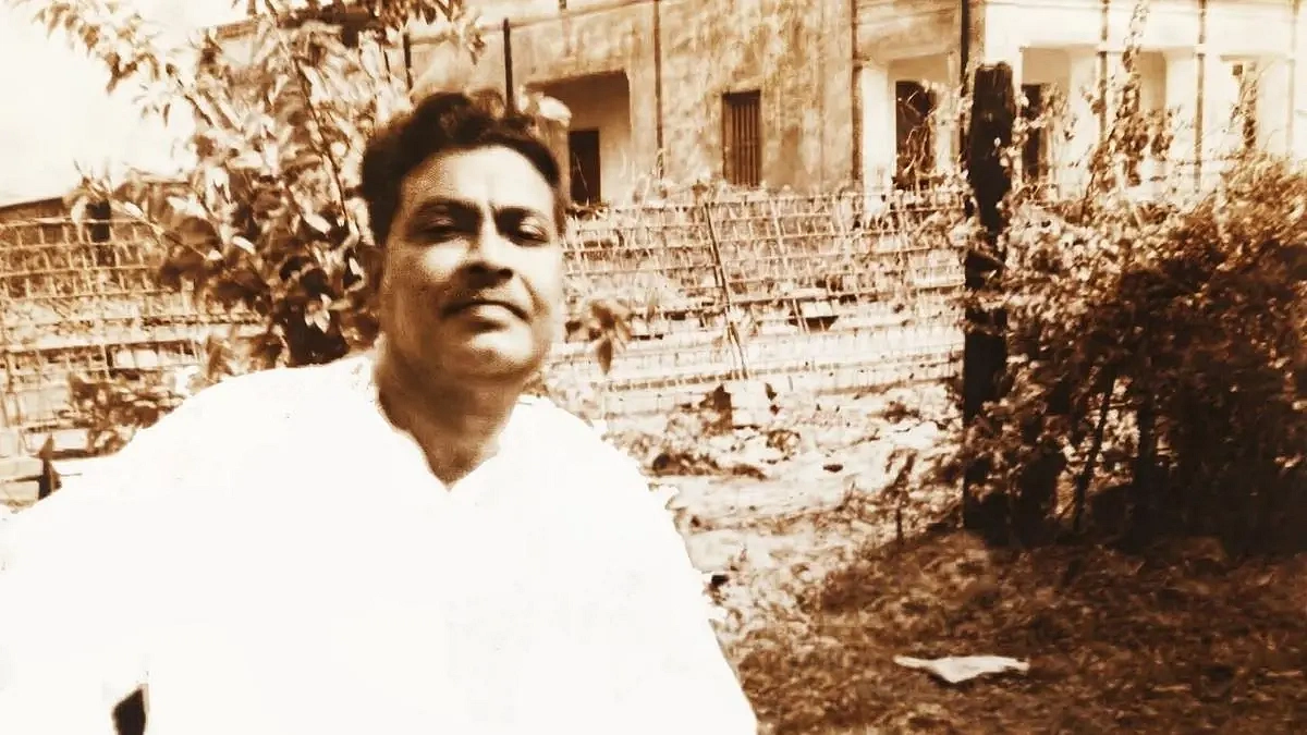 ঝাড়খণ্ডের ঘাটশিলায় কথাসাহিত্যিক বিভূতিভূষণ বন্দ্যোপাধ্যায়। সেখানে তার বাড়িটি এখন জাদুঘর। ছবি: ত্রিনাঙ্কুর বন্দ্যোপাধ্যায়