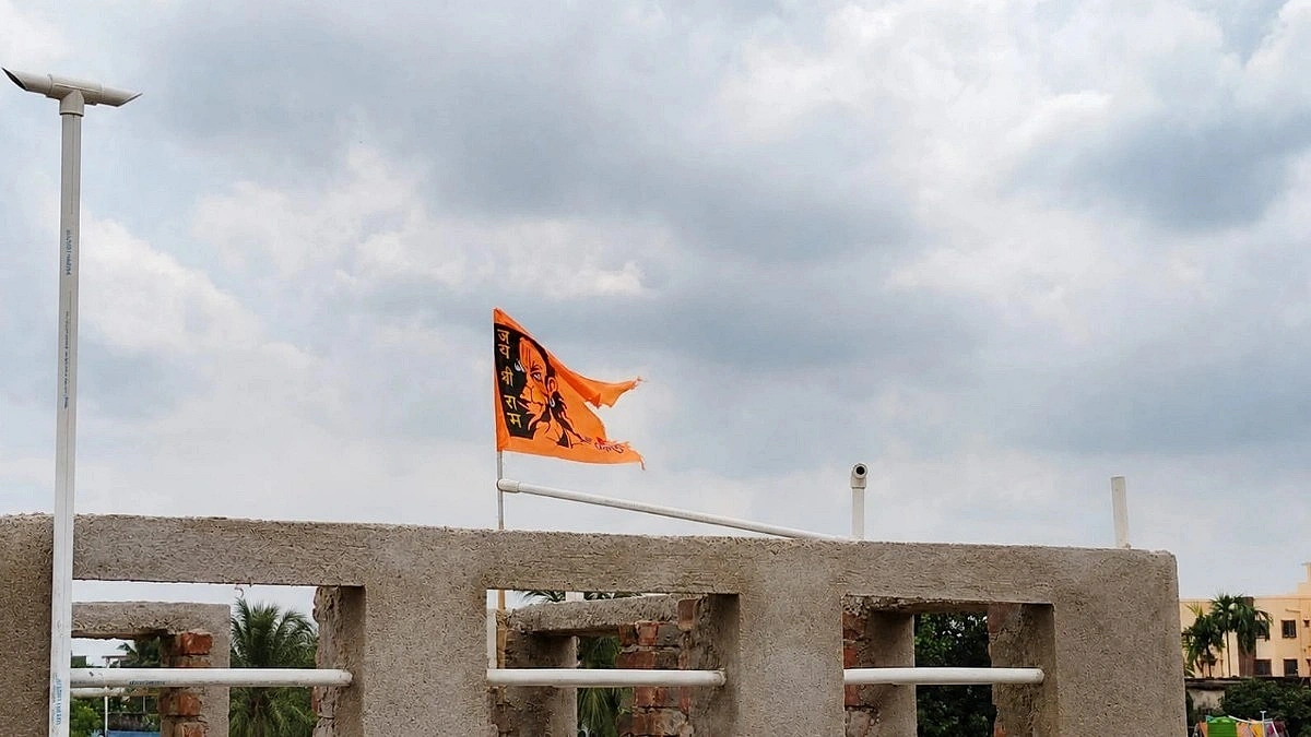 Kolkata’s Rooftops Turn Saffron: Is Psychology Shifting?