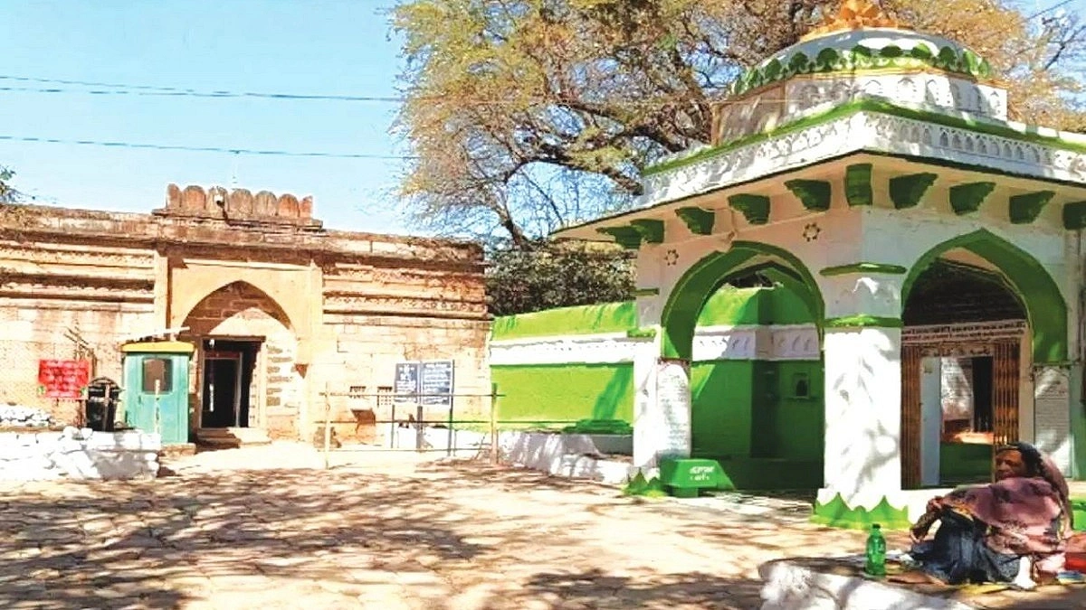 Indian Court Declares Mosque Complex a Temple